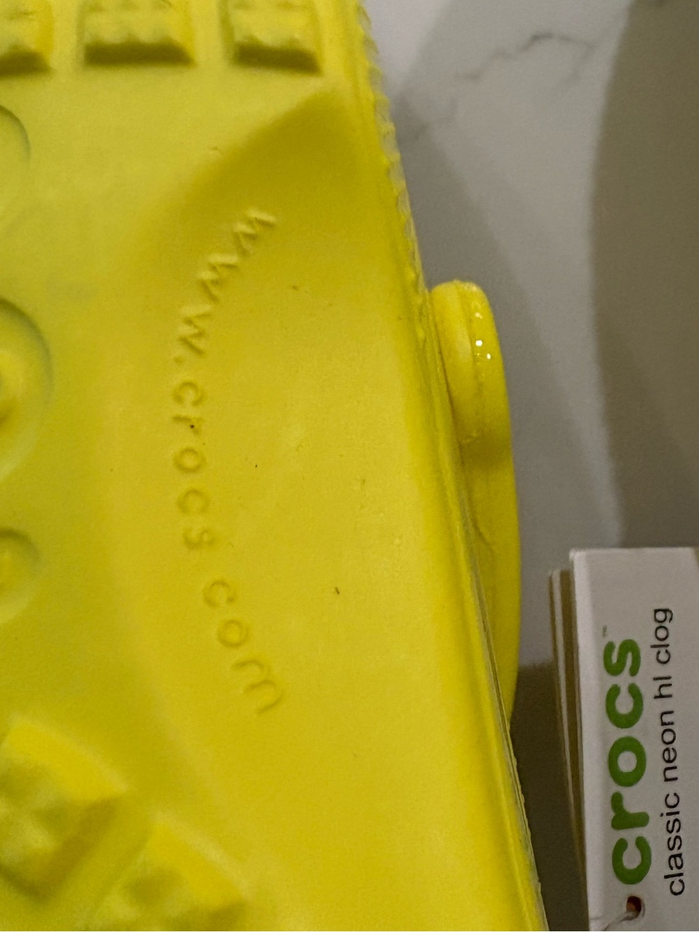 NWT Neon Yellow Crocs Clogs, W8, M5 Unisex - Picture 8 of 10